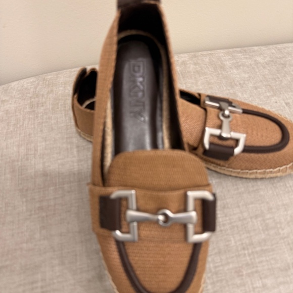 DKNY fabric espadrille shoes - Picture 2 of 3